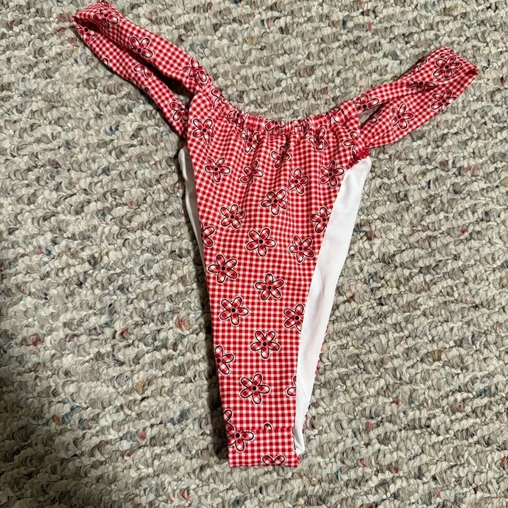 NWT Frankie’s Bikinis VS Pink Reilly Bikini Bottom Ladybug Lane- Size Medium